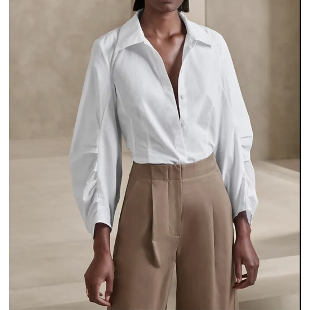 NWT Banana Republic Lish Cotton Poplin Pleated Sleeve Blouse Shirt Large